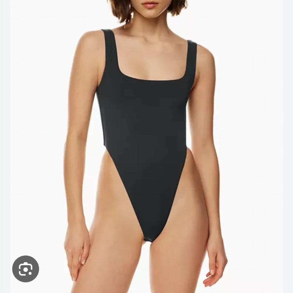 Aritzia babaton contour high leg hip black square neck bodysuit small s